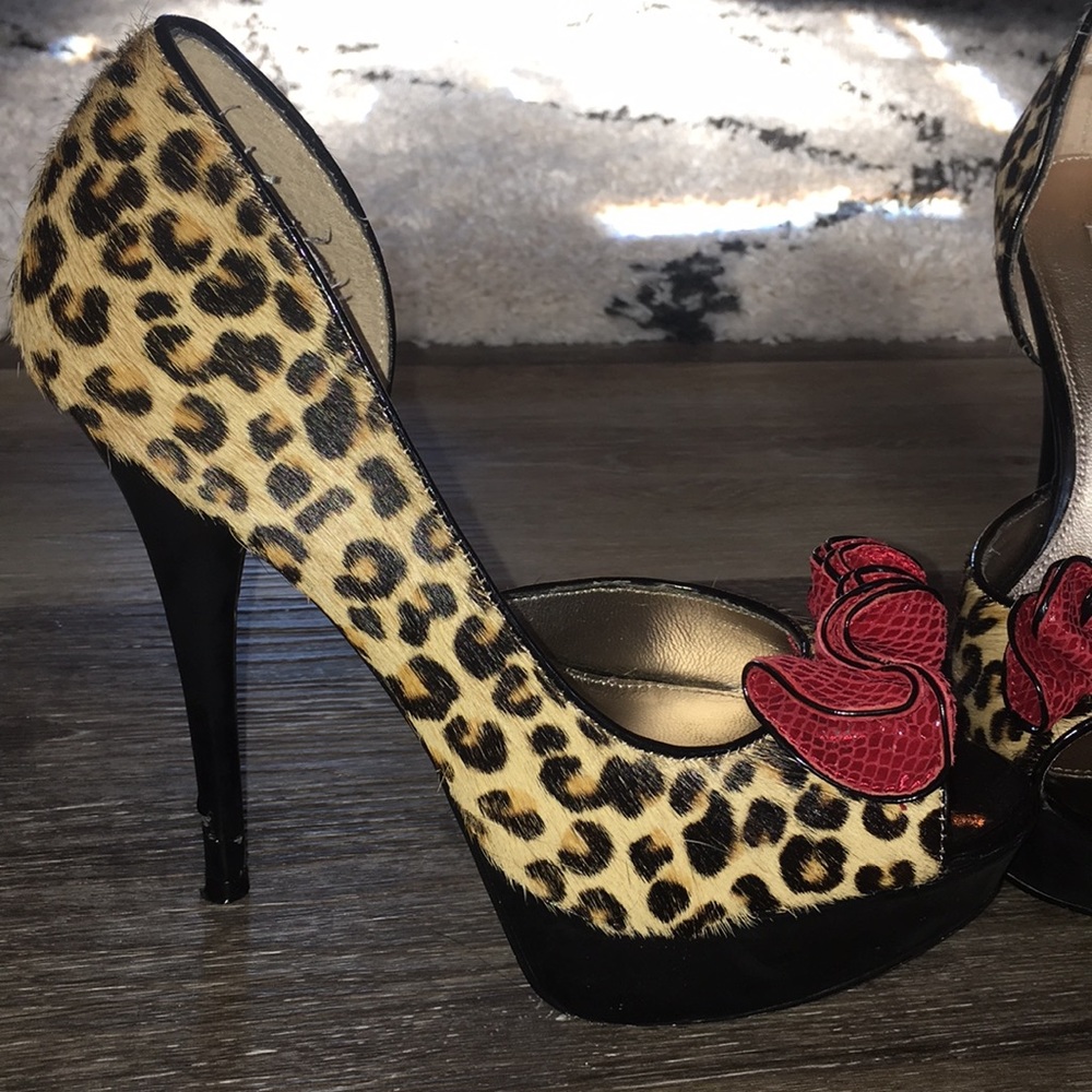 Steve Madden Leopard Women’s Heels